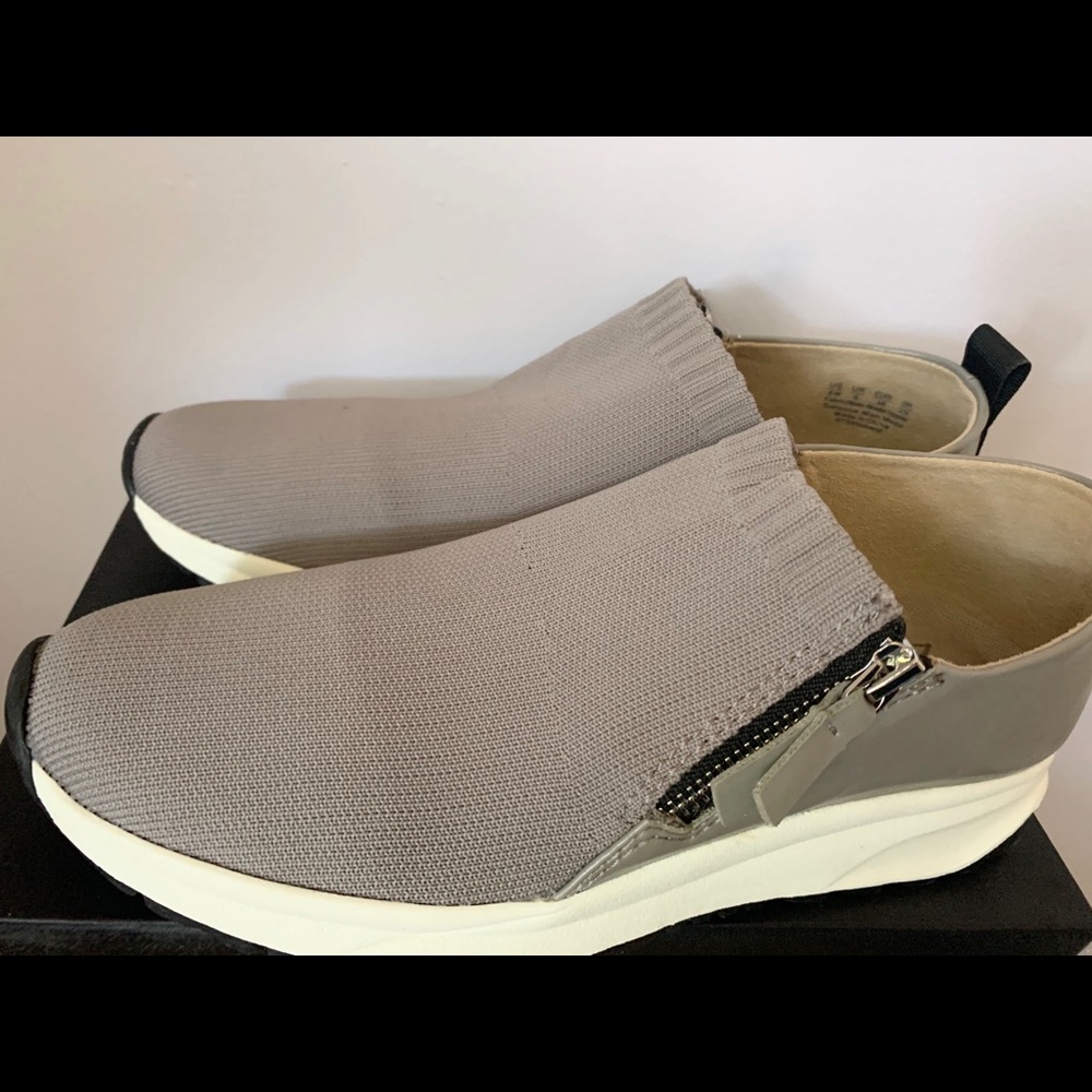 Naturalizer sneakers
